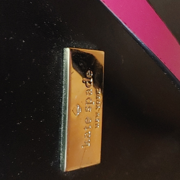 Kate Spade black bag cow leather with hot pink interior - Picture 2 of 4